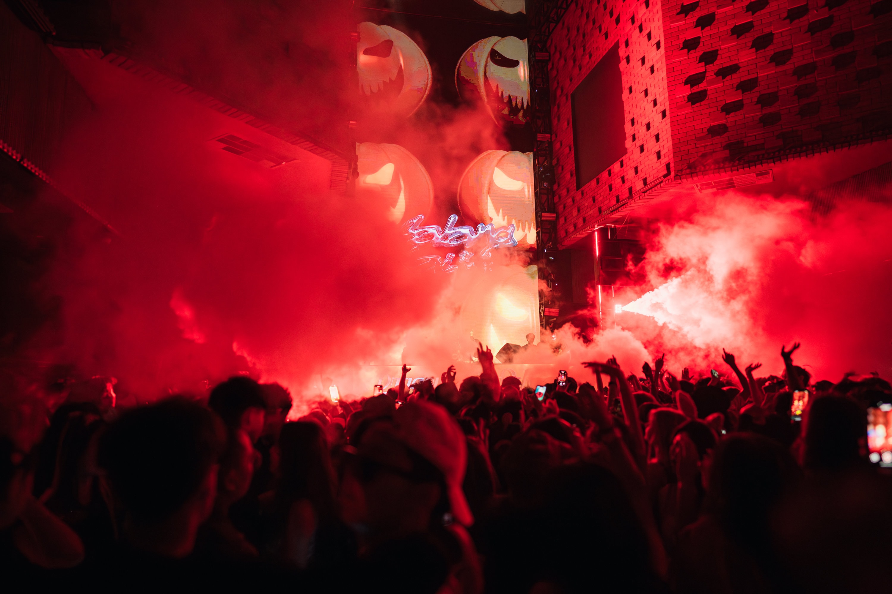 Fyne Jakarta nightclub red laser production